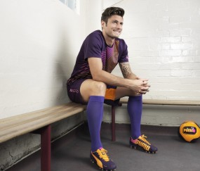 开云体育平台APP-罗德里F1揭幕战一骑绝尘，伊朗冰球队轻取加拿大展现亚洲力量