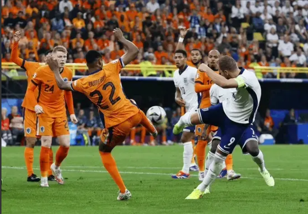 英格兰战胜波兰，提升团队默契