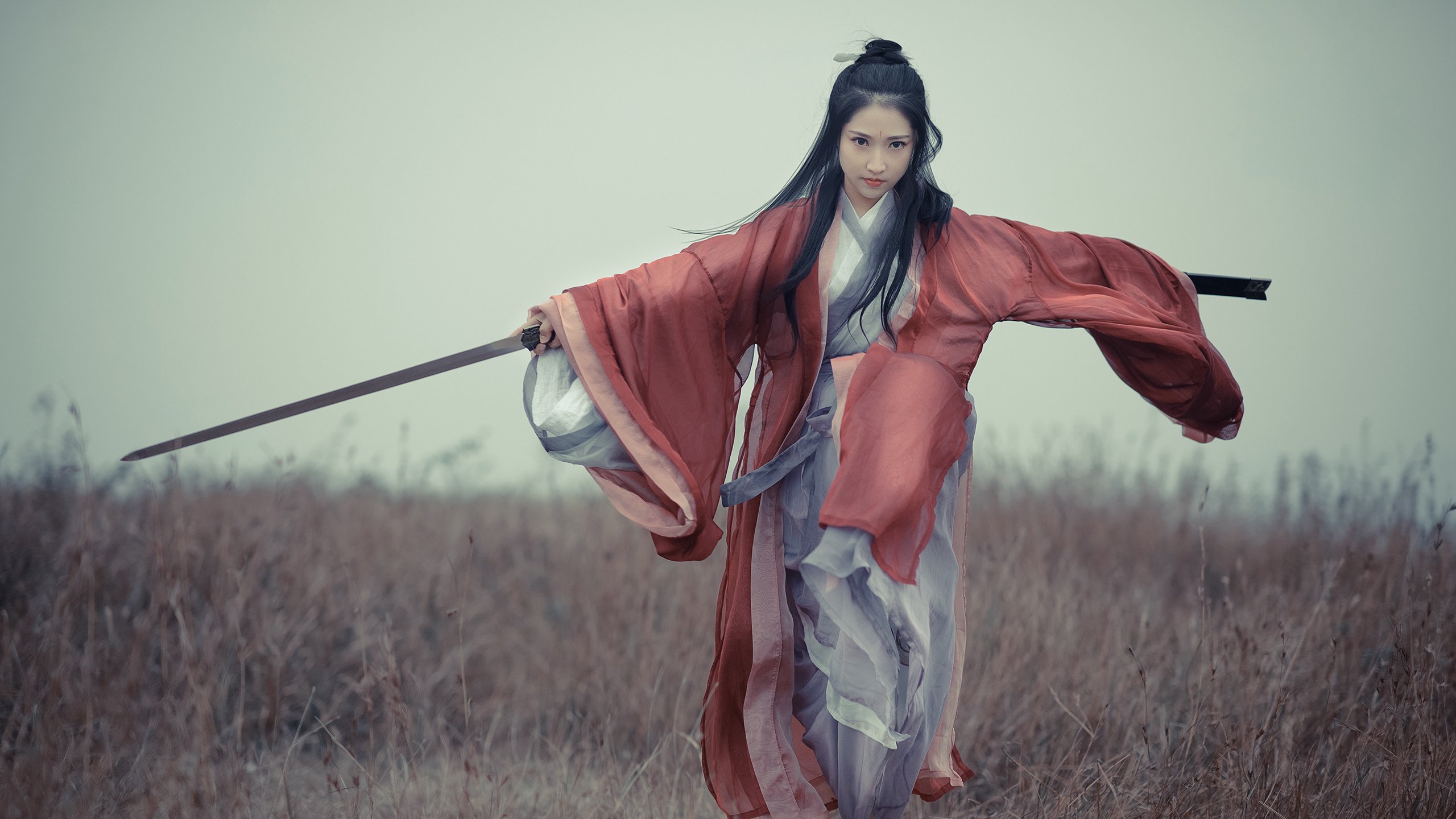 沙特狂胜英格兰，F1街道赛之外的沙漠奇迹